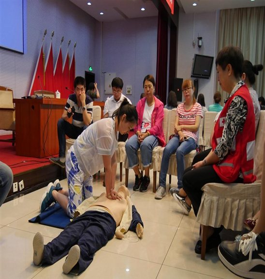 http://www.bjredcross.org.cn/HSZpublicImageStore/Rcscbb/rdbjwz/20180703/20180703141958579.jpg