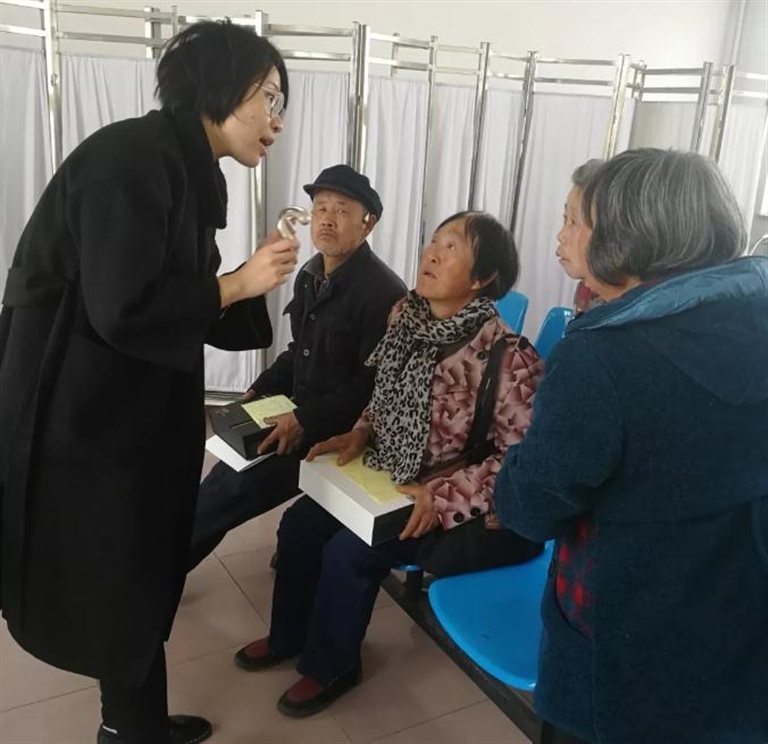 http://www.bjredcross.org.cn/HSZpublicImageStore/Rcscbb/rdbjwz/20181115/20181115221359299.jpg