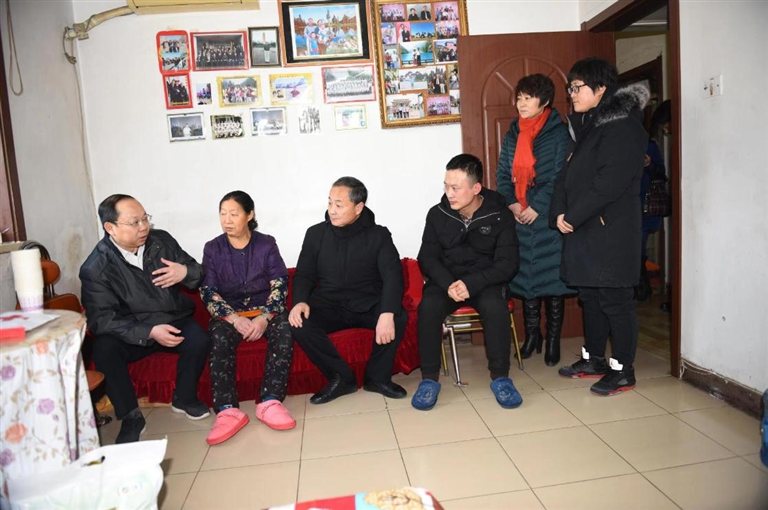 http://cms.bjredcross.org.cn/StoreFile/HSZstoreImagePublic/Rcscbb/rdbjwz/20200106/20200106165129794.jpg