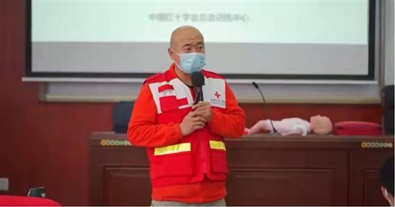 2021.11.5北京物资学院知情楼举办应急救护培训 (8)