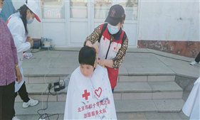 D:耿浩嘉助残日走进大韩继温馨家园lADPD3lGt_8P2bXNAl7NBQA_1280_606.jpg
