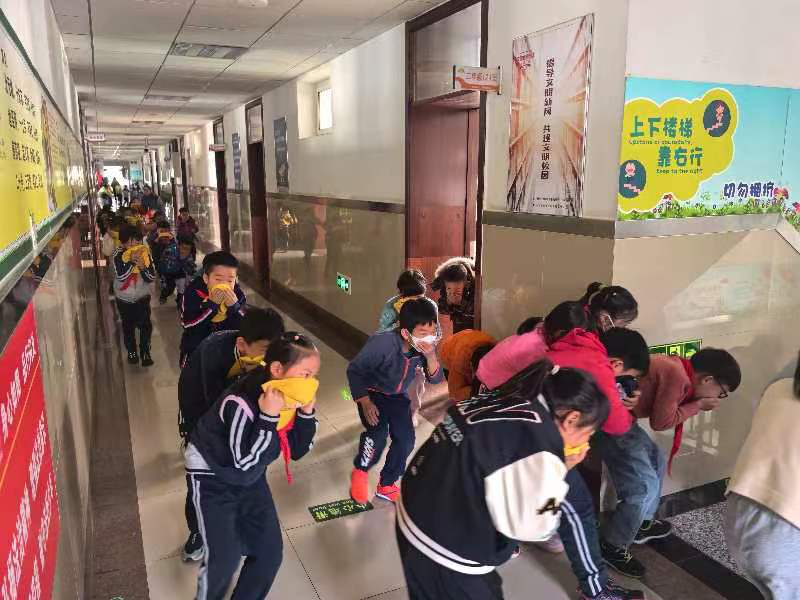 实验小学分校消防演练