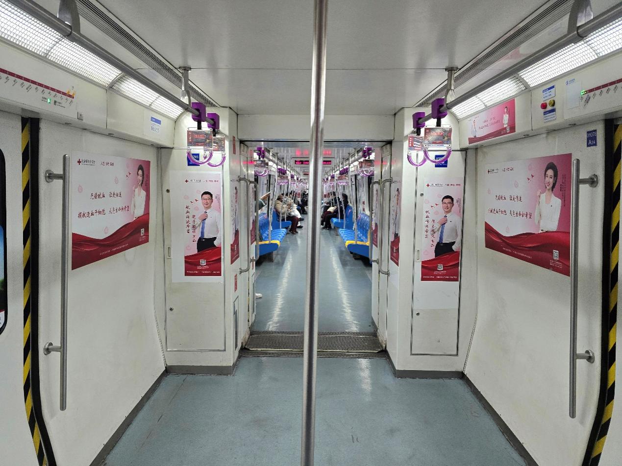 商店的门

AI 生成的内容可能不正确。